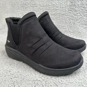 NWOT rykä Niah Ankle Wedge Ankle Booties Chelsea boots black suede size 8M